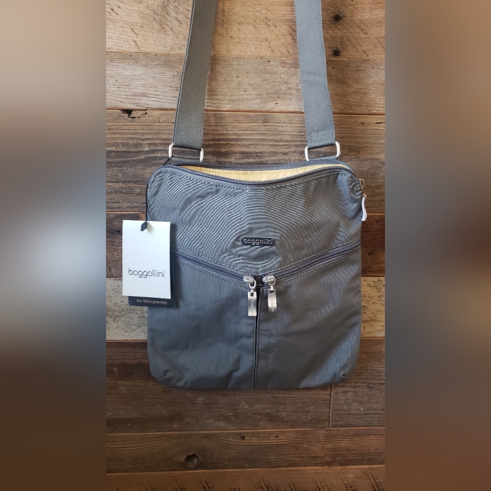 New baggallini purse